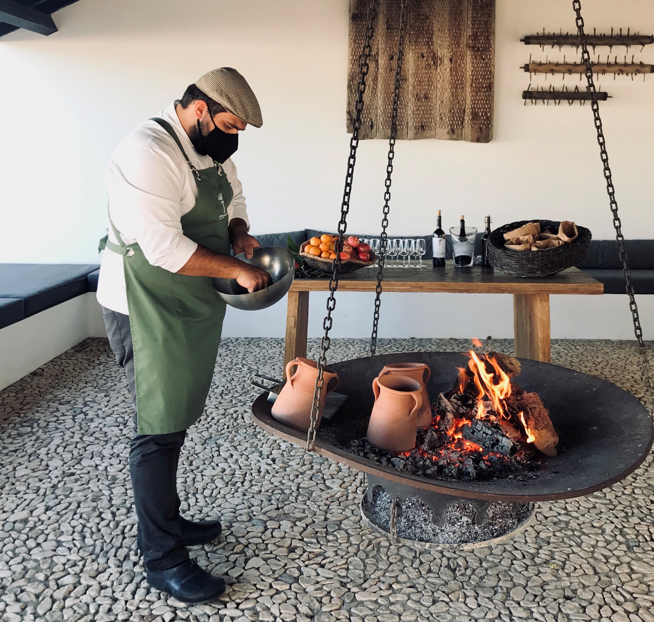 Em mês de S. Martinho, vá à adega e prove o vinho em Torre de Palma