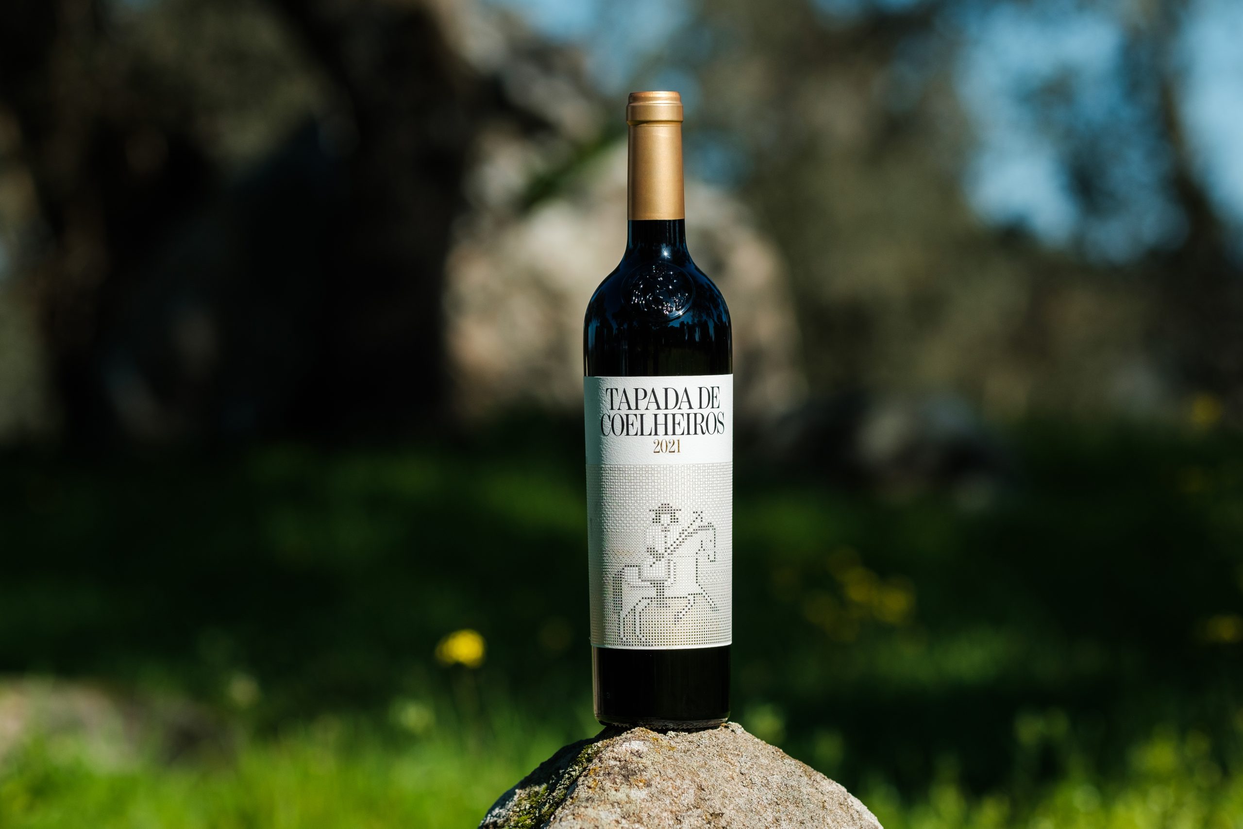 Tapada de Coelheiros Tinto 2021 hits the market with 92 Robert Parker points